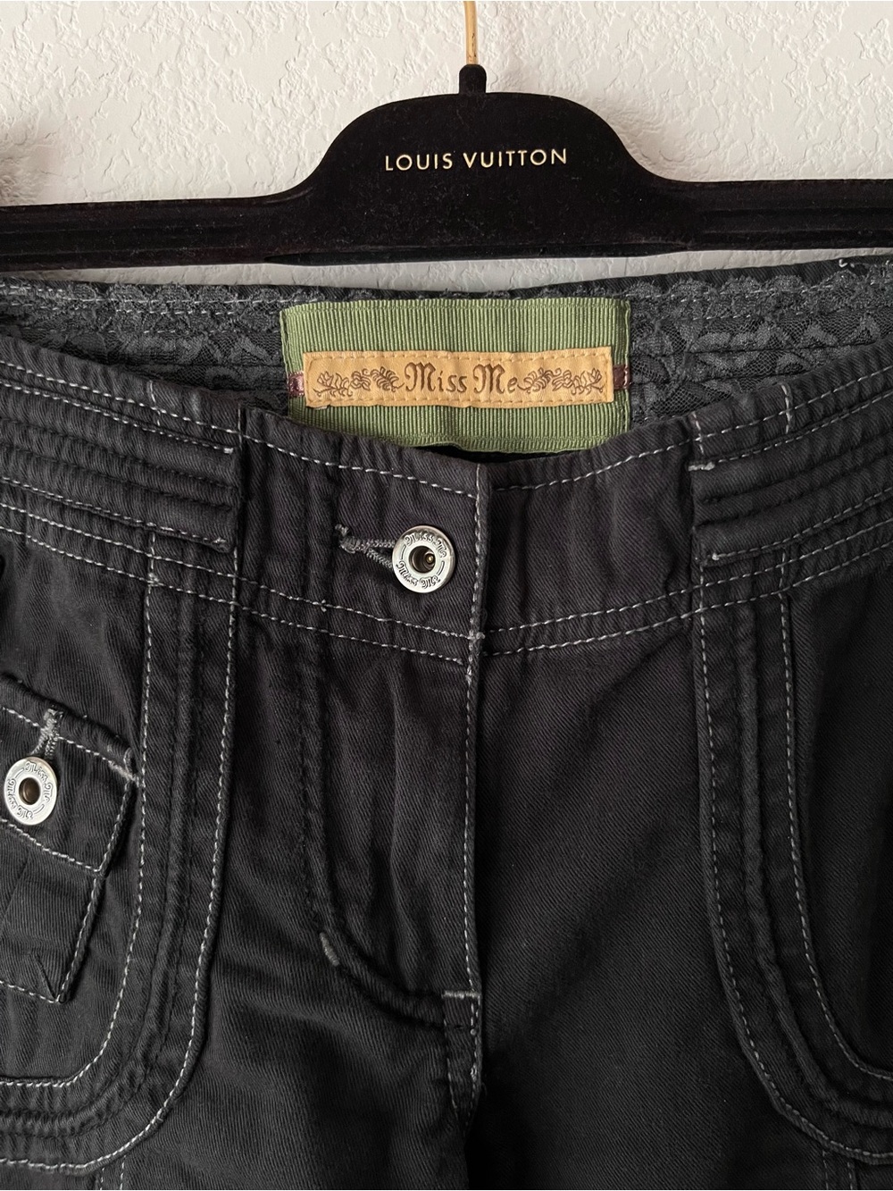 Y2k miss me stallion embroidered beaded cargo capri pants - Picture 16 of 16